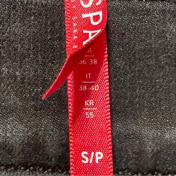 SPANX Vintage Black Distressed High Rise Stretchy Raw Hem Pull On Jeans Small - Picture 13 of 13